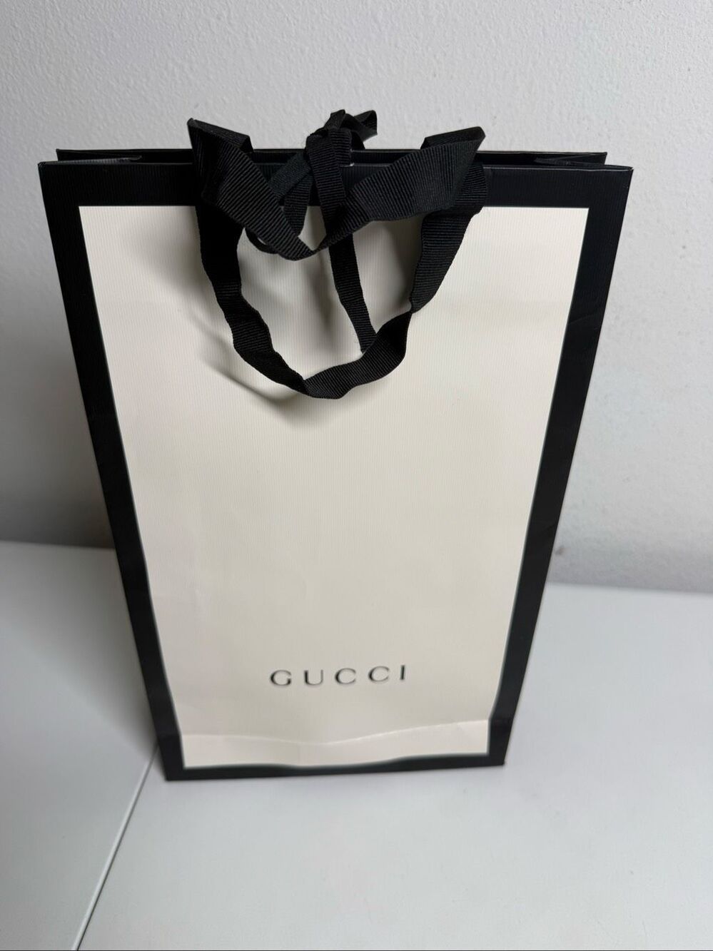 Gucci White Paper Shopping Bag Gift Bag 15” X 9” Black Trim Handles
